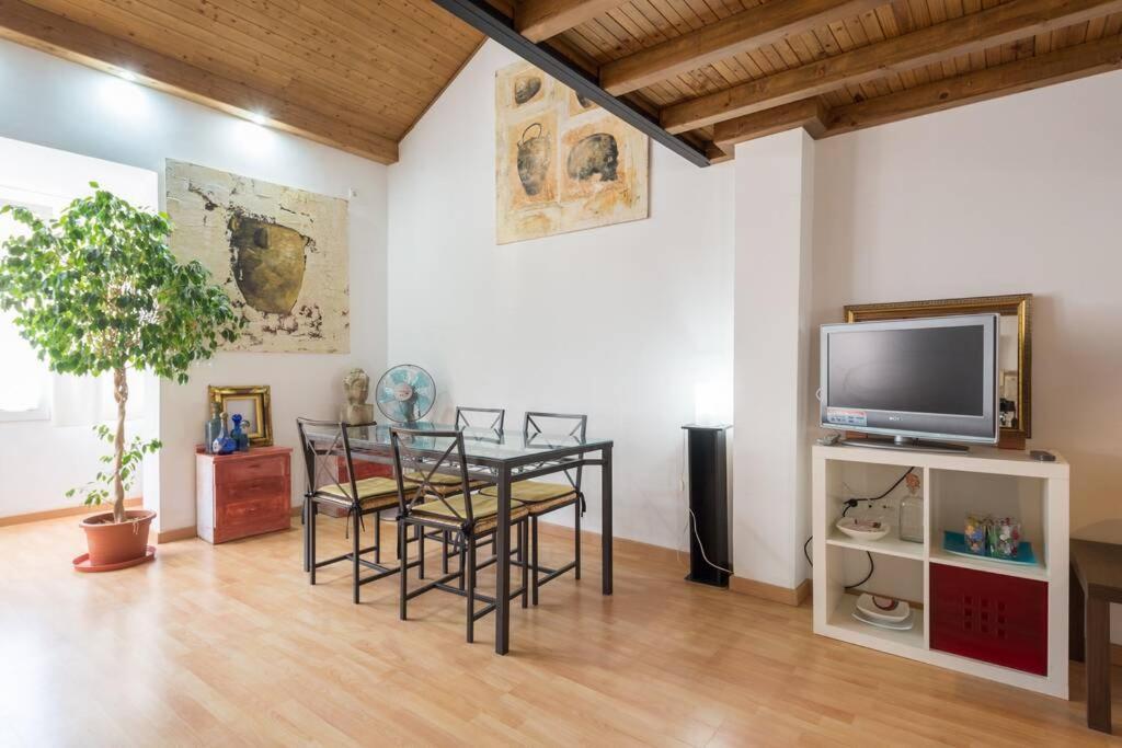 Tgh Acogedor Duplex En Malaga Apartment ภายนอก รูปภาพ